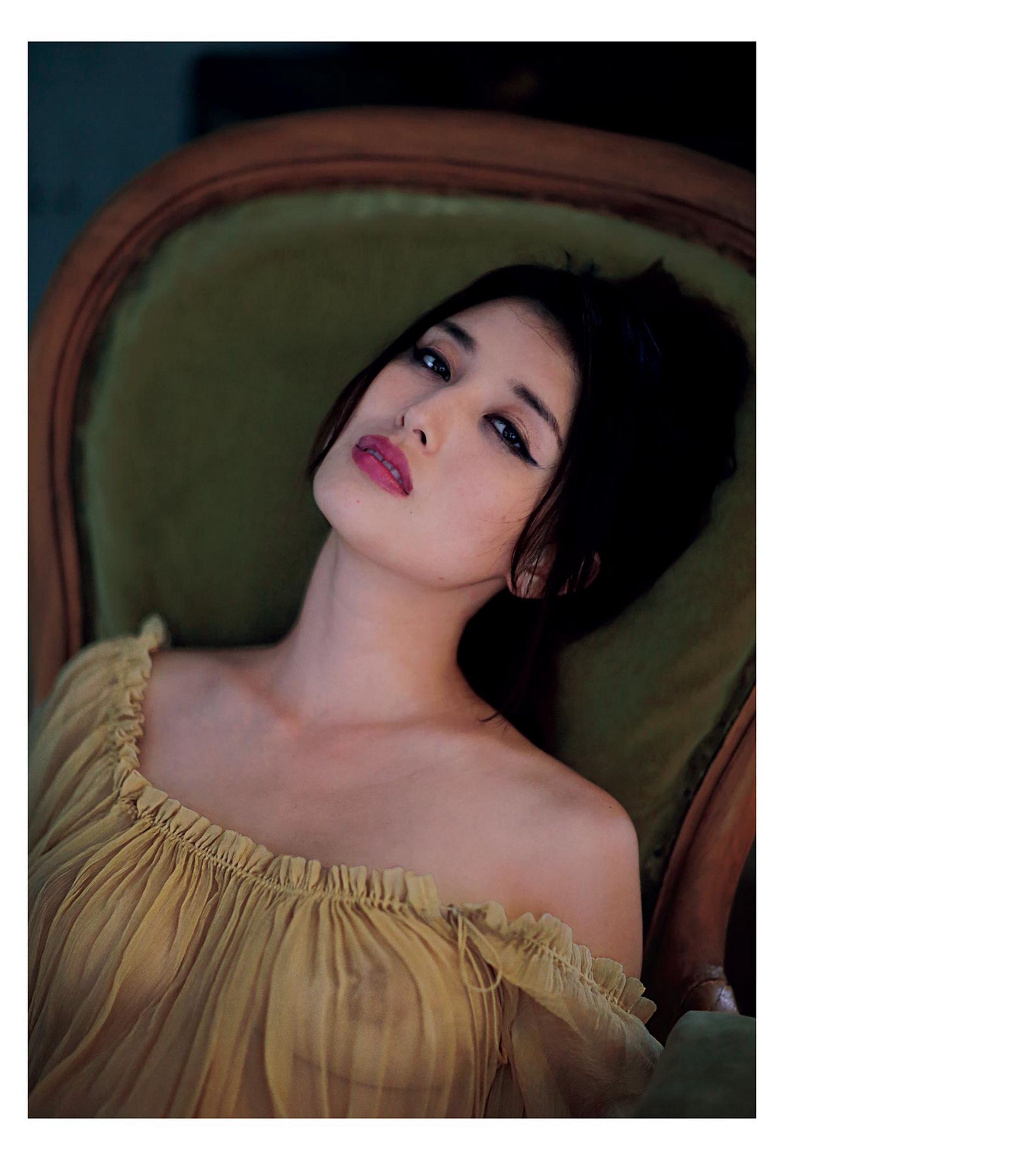 橋本マナミ写真集 『MANAMI BY KISHIN』(2014.12.08)